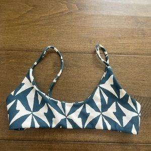 MIKOH bikini top size xs